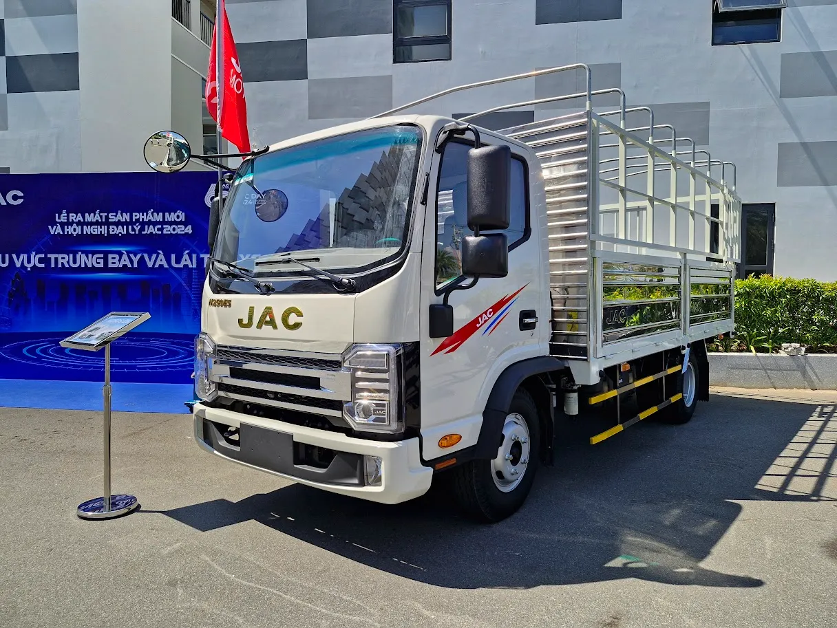 Xe tải Jac H250 E5 Pro Thùng Kín