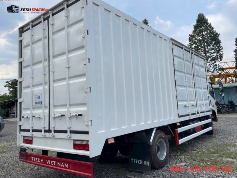 FAW Tiger thùng kín container vận chuyển hàng tiêu dùng