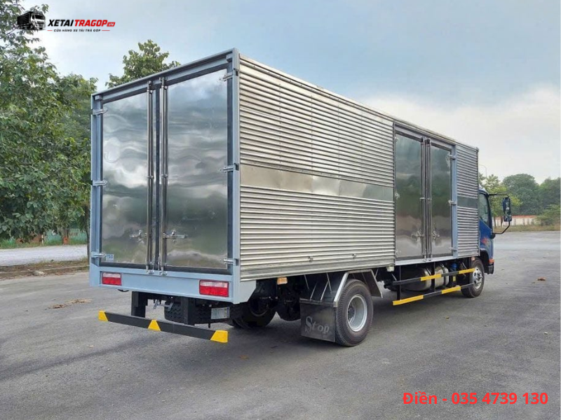 FAW Tiger thùng kín Inox vận chuyển hàng tiêu dùng
