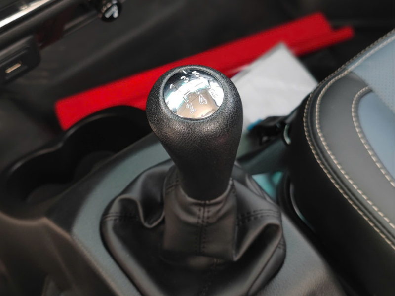 Hộp số và hệ thống truyền động xe SRM 1.5 tấn thùng lửng