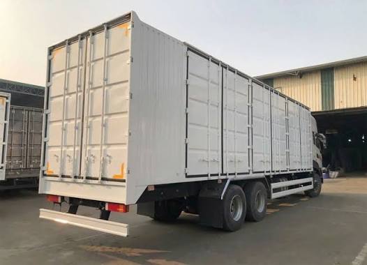 Xe tải DongFeng KL270 thùng kín