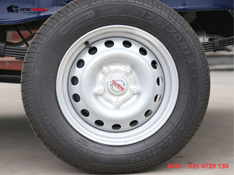 Lốp xe tải SRM T30 thùng mui bạt