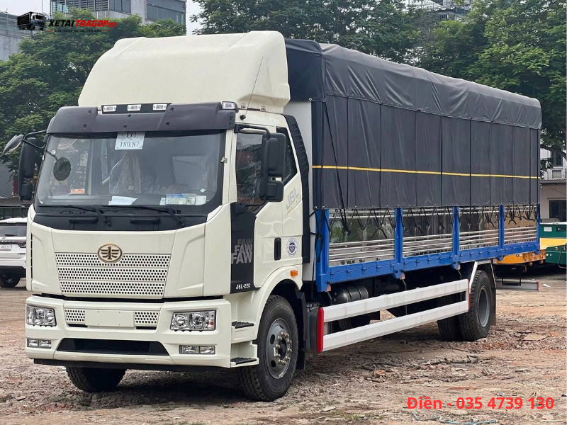 Những ưu điểm nổi bật của xe tải FAW J6L thùng mui bạt