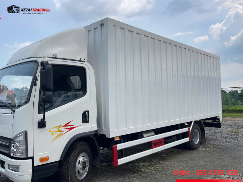 Xe tải FAW 8 tấn thùng kín container