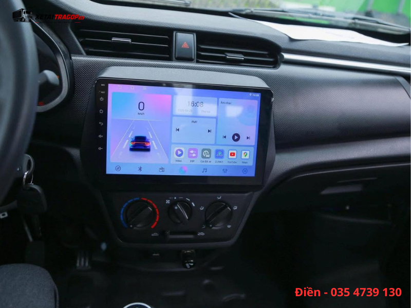 Bảng điều khiển của xe tải 1 tấn