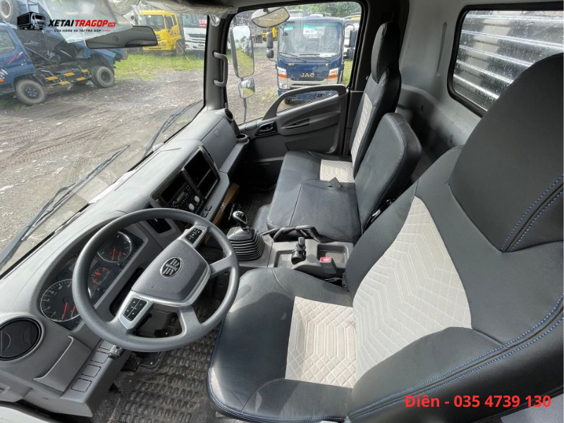Nội thất xe tải FAW 8 tấn 